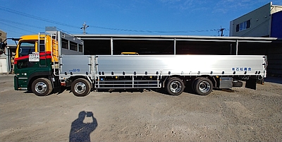 大型平ボディ車 大型平ボディ車